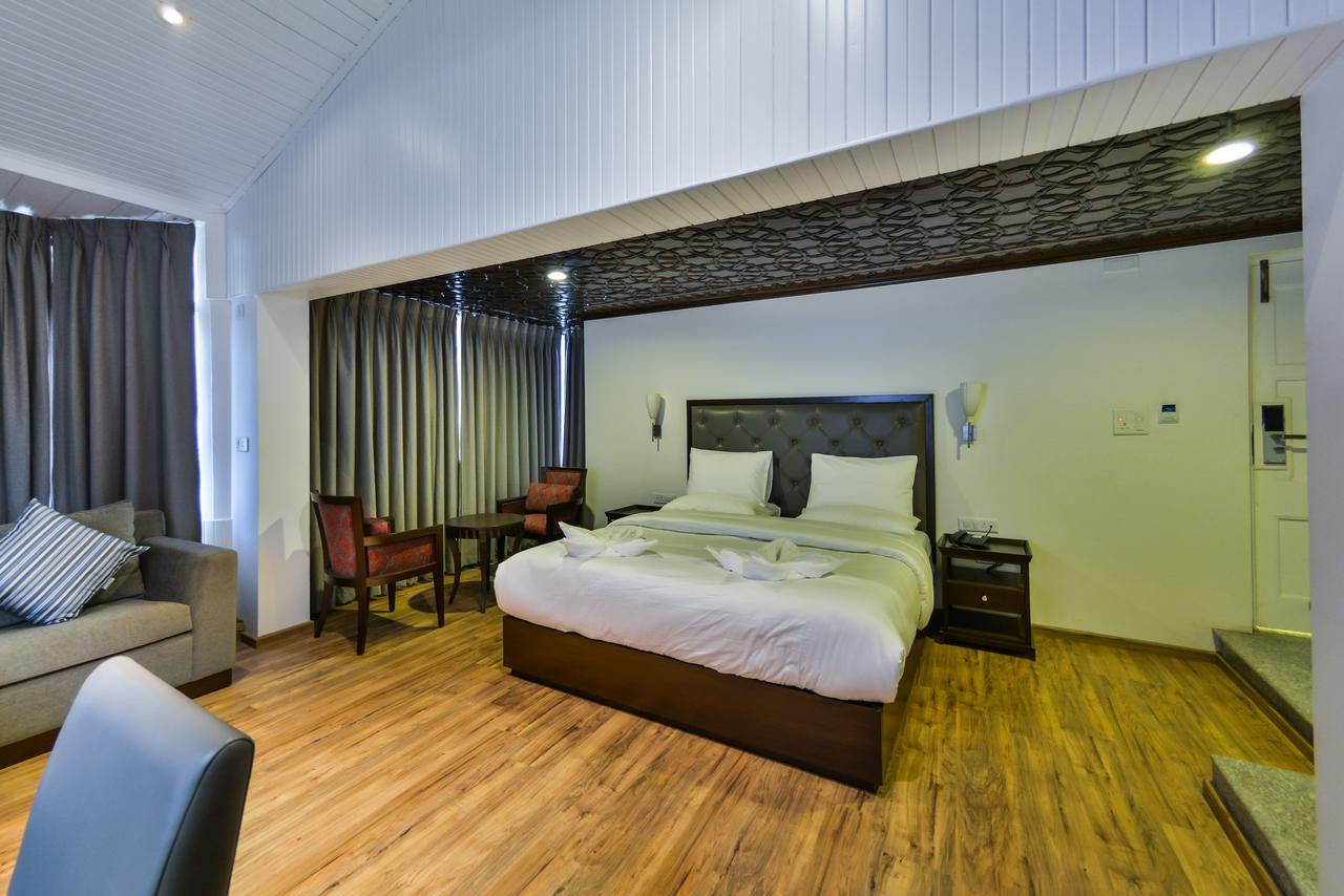 Hotel Metropolis Srinagar  Ngoại thất bức ảnh