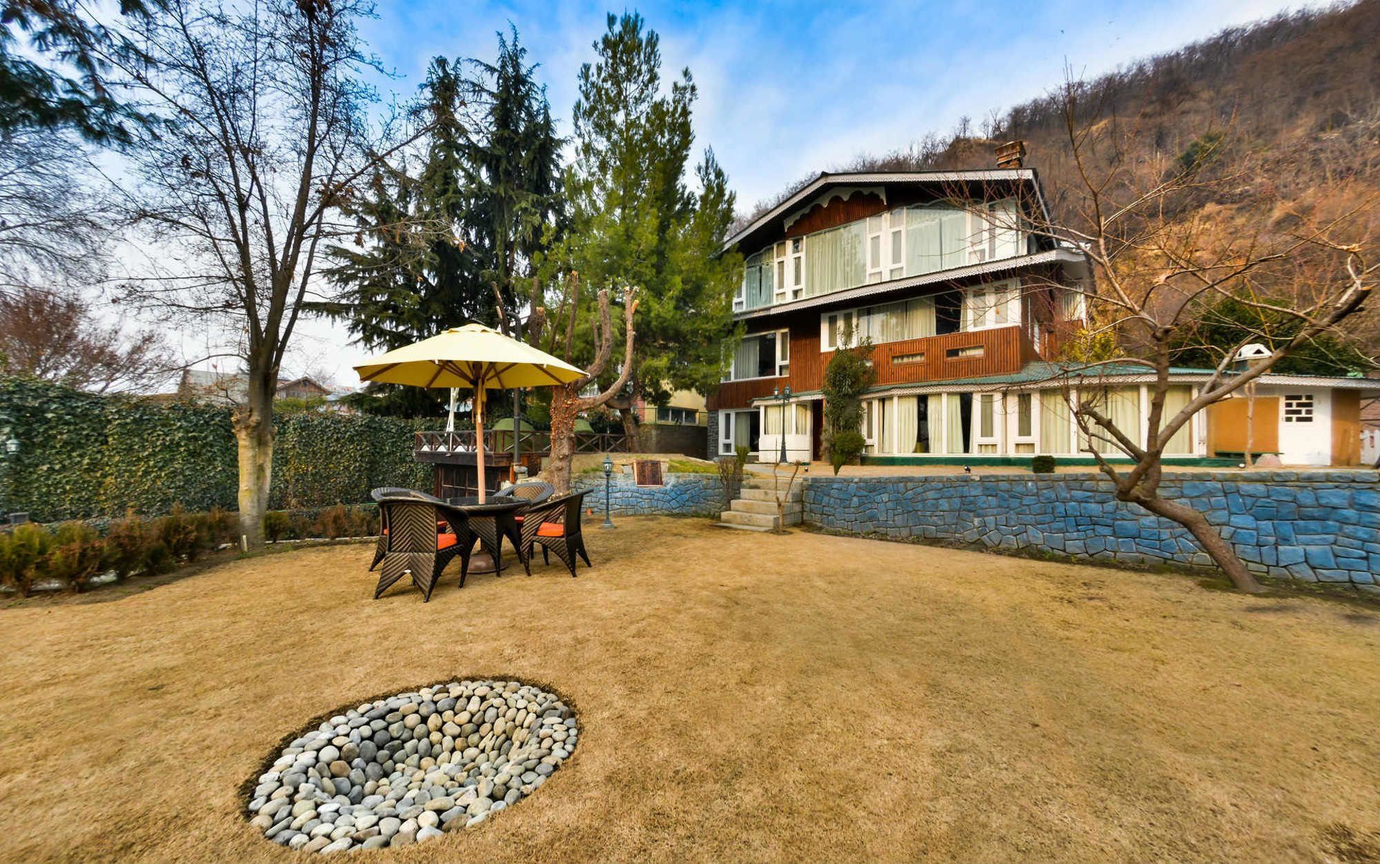 Hotel Metropolis Srinagar  Ngoại thất bức ảnh